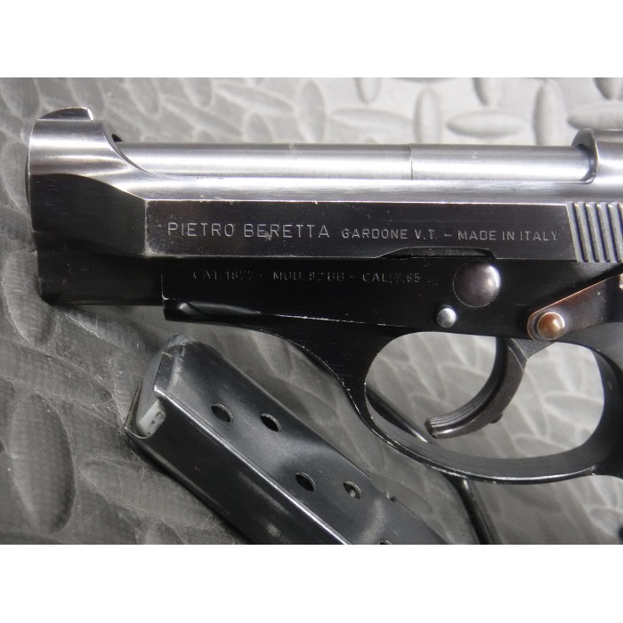 Beretta 82BB 7,65mm Browning w/ .32acp Magazine