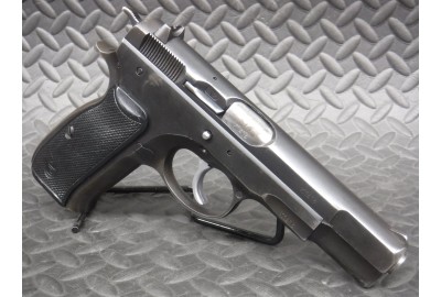 CZ-75 9mm - Czechoslovakia..