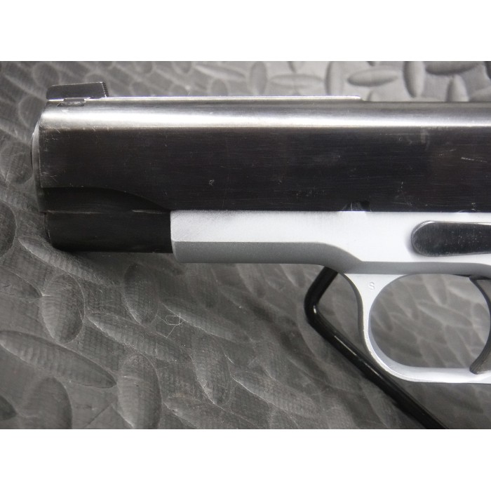 Colt Combat Commander .45ACP