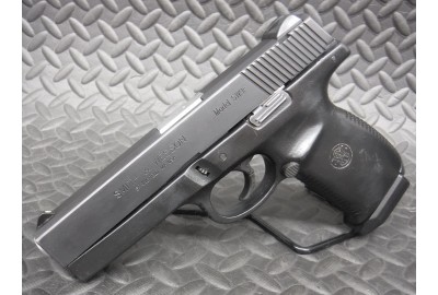 Smith & Wesson SW9F 9mm *..