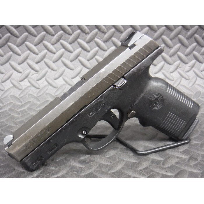 Steyr M9 Gen 1 9mm w/ Magazine