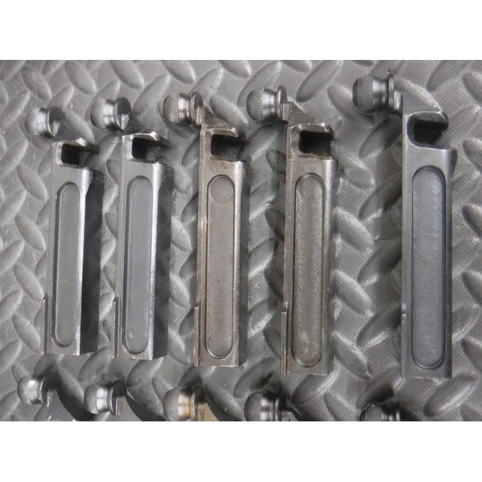 Thompson Knurled Actuator